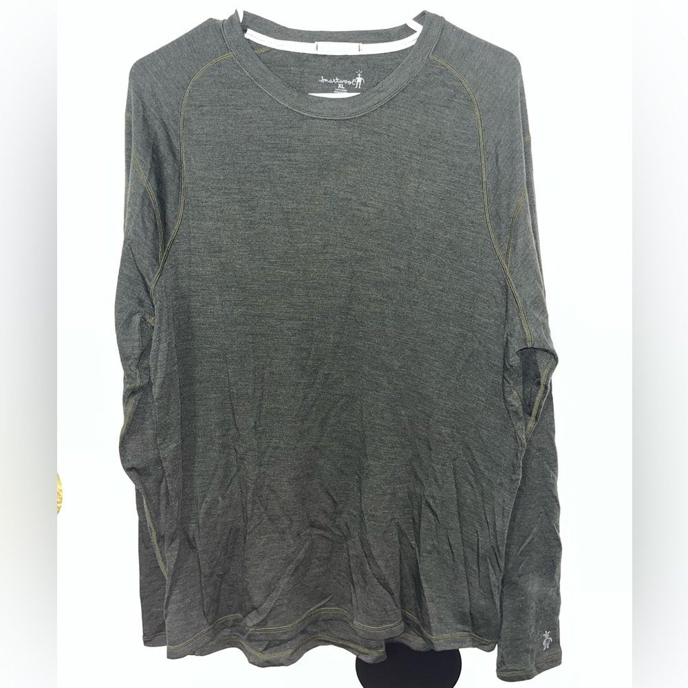 Smartwool men’s active ultra lite long-sleeve merino wool base layer shirt